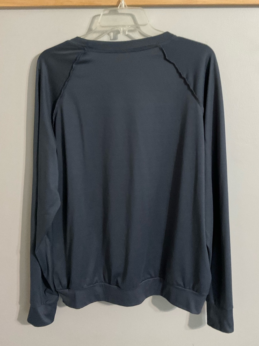 Butter by good hYOUman Dusty Blue Lightweight Sweatshirt Medium - Picture 3 of 7